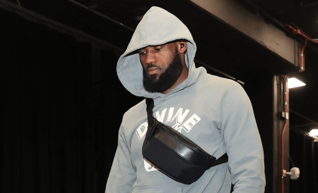 湖人首节丢48分+落后26分！一节花？太阳9人轮换全部得分