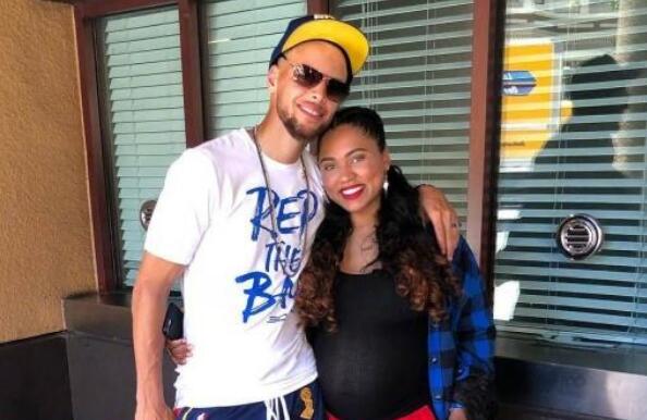 猛料！美媒曝库里夫妇婚姻内幕，公开场合恩爱，私下各玩各的