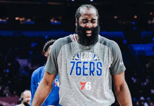 76人首节狂丢43分！最多落后21分！里弗斯着急为哈登画战术