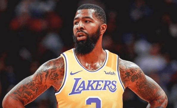 180投94中，95投37中，湖人终于找到了4号位答案