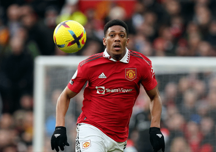 马夏尔第5次受伤，韦霍斯特将迎曼联首秀！拉什福德带伤进球被夸