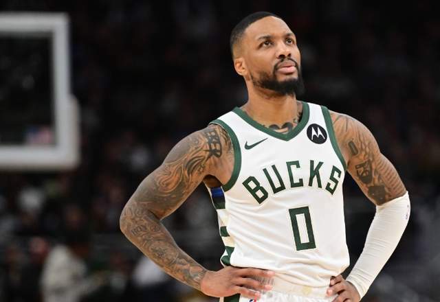 利拉德重伤，字母哥冷漠观战，亿元阵容如何争冠？