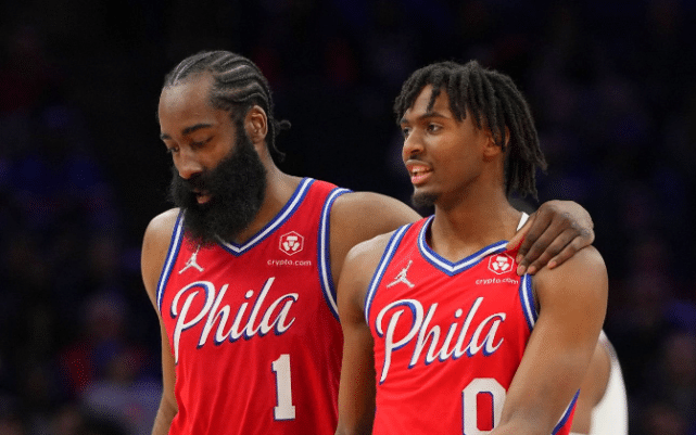 上半场4分下半场21分！马克西透露爆发原因：哈登问我还想不想打