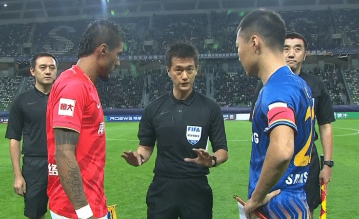 重磅！曝苏宁32球射手接近签意甲队，经纪人已在运作，3外援难留