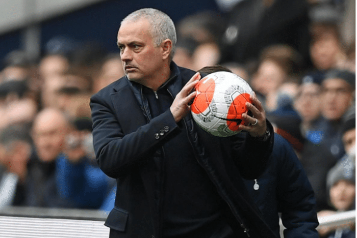 热刺四月份赛程公布，穆帅遇魔鬼赛程，连战曼联、埃弗顿和曼城！