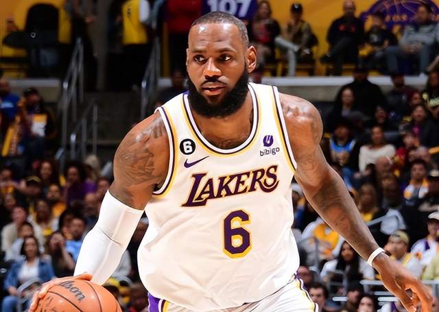 湖人头号罪魁出炉！奇葩3后卫被打爆，老詹成牺牲品，赛后又甩锅