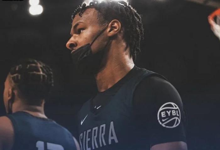 好有父爱！詹皇率NBA众球星为布朗尼助阵，精彩上篮乐坏老詹