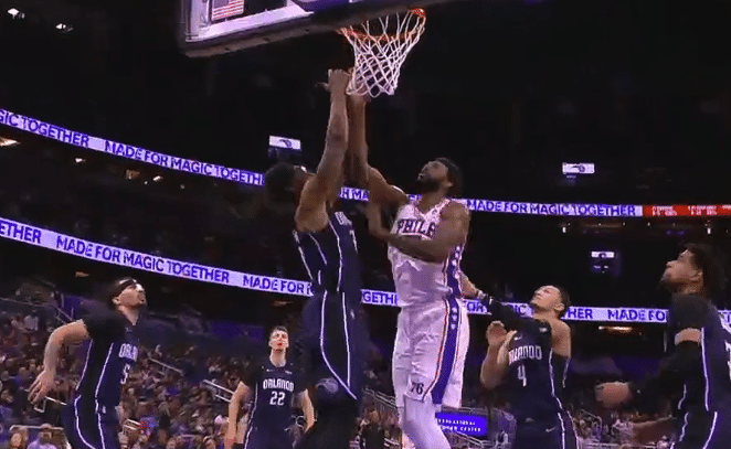 靠杀手锏得分！哈登8投1中8分0助0板，面对东部倒数第1状态全无