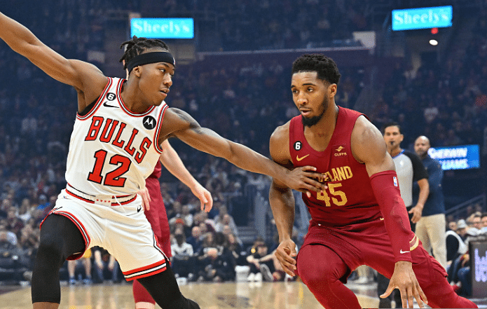 米切尔71+11刷爆纪录：封神一战成现役第一人