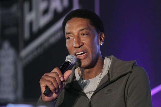 墙头草一个？皮蓬改口：乔丹并没有毁掉NBA，从来没说过詹姆斯是GOAT