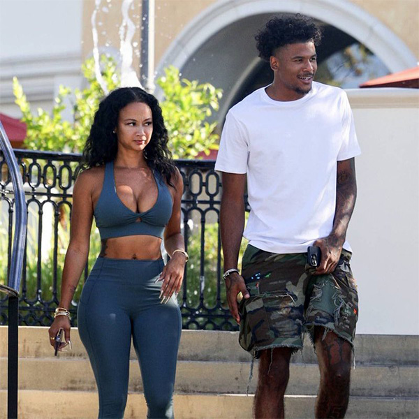 火箭新星要当爸爸了：39岁女友官宣怀孕7个月 两人年龄相差17岁