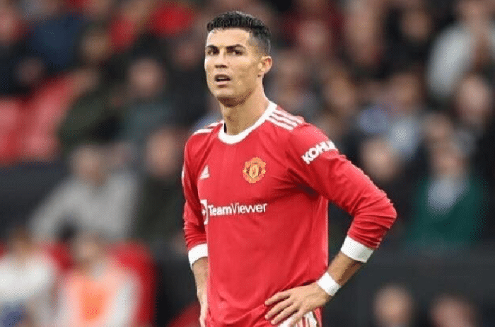 曼联要怎么用C罗？英媒：C罗替补比首发效率更高！