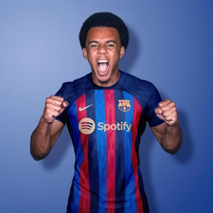 HERE WE GO！罗马诺：巴萨签孔德达协议