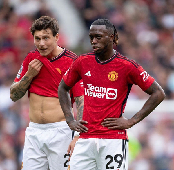 曼联清洗球员受阻：薪资与转会费难题