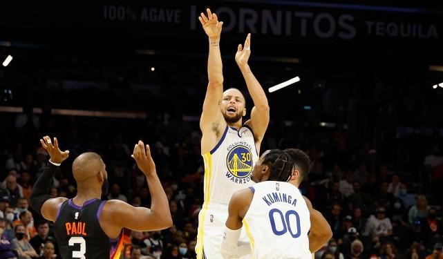 5项数据创新高！库里33+6打破年终大战魔咒：两座里程碑倒计时