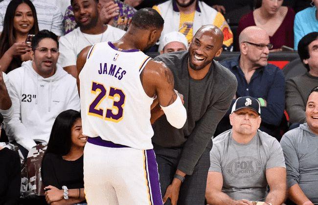 詹姆斯晒科比合照，瓦妮莎为科比发声