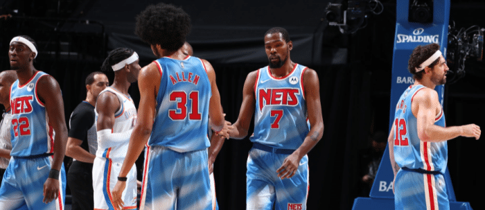 大伤归来苦战37分钟难求一胜，杜兰特被纳什坑惨，篮网跌至东部第10