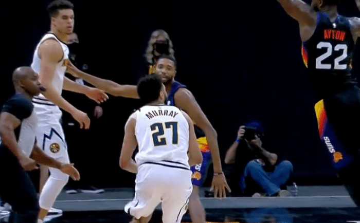 致命漏判改变赛果，太阳的胜利被吹没了，官方承认裁判严重漏判