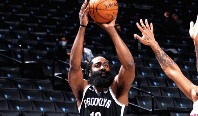 冠军氛围！哈登一战刷爆纪录，赛后仍在和小乔丹相互探讨战术