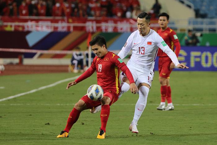 官宣！中国男足22名新星集结，盼“迪拜杯”复仇越南，蓄力亚运会