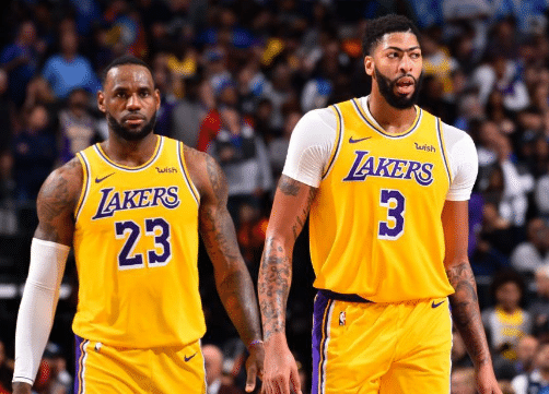 浓眉哥何时复出？沃格尔给出答案，湖人球迷听到要崩溃了