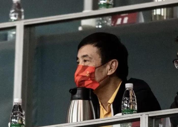 媒体人：陈戌源表态担责国足成绩差