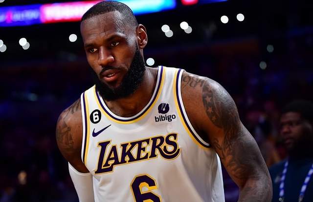 湖人1夜4消息！38岁詹皇或手术，欧文再成目标，2大控卫恐离队