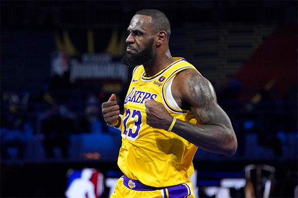 詹姆斯1500场里程碑已至，他能否在本季称霸历史出场榜？