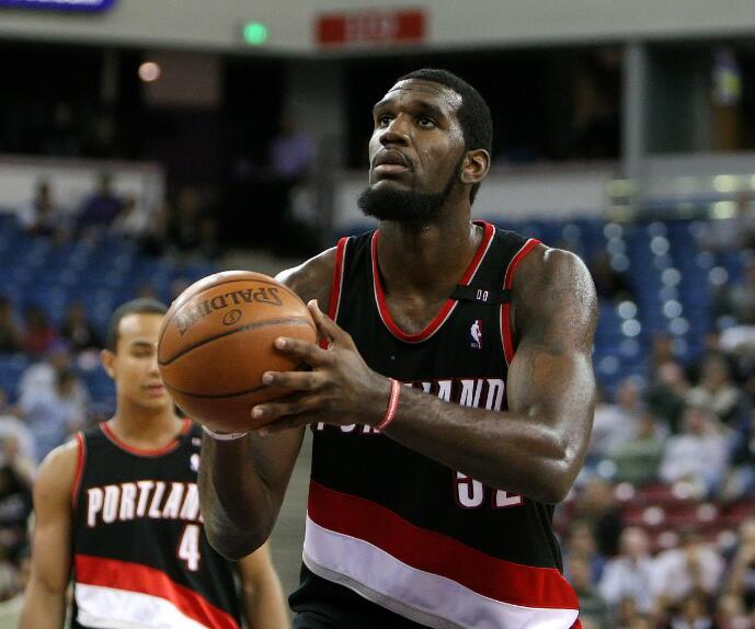 奥登辞去巴特勒大学助教职位，康纳-麦卡弗里接任