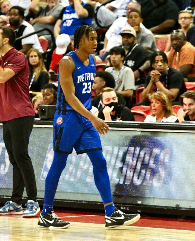 伤病潮！状元班凯罗一瘸一拐5号秀遭恶犯崴脚伤退 2人因伤夏联报销