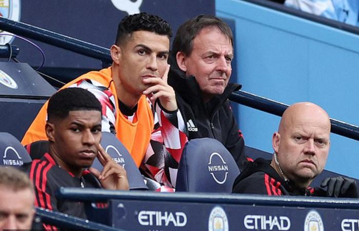 小贝1月欲从曼联签C罗！鲁尼称C罗已老，拉什福德承诺助他再进球