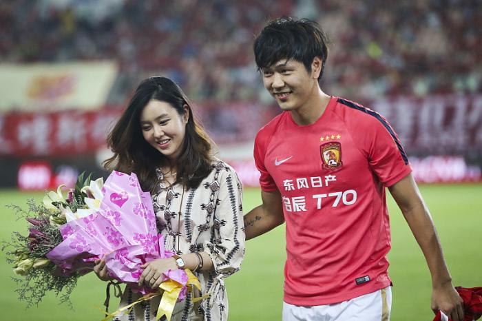 金英权率韩国男足出征世界杯，朴志洙被伤病“绝杀”发文致球迷泪目