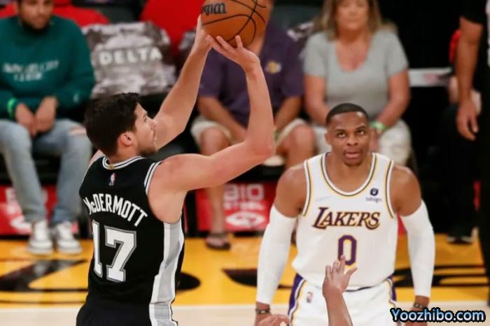 美媒列湖人4换2交易方案：威少加盟马刺 两大悍将助詹姆斯冲冠