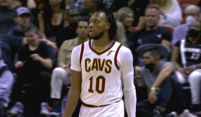 阿德巴约30分17板，热火胜骑士，洛瑞10助，希罗22分，巴特勒24分