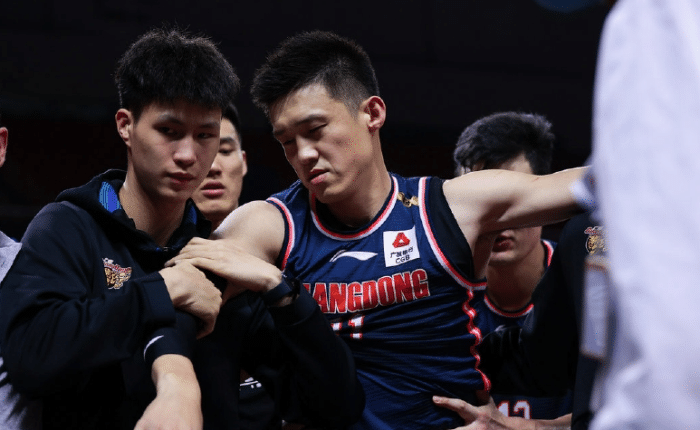 CBA卫冕冠军难逃出局！杜锋3张王牌被废，3连冠王朝恐今夜崩塌