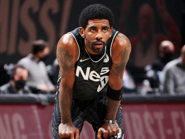 四战旧主狂轰152分！欧文仅用47场成队史第三，绿军谁也防不住他