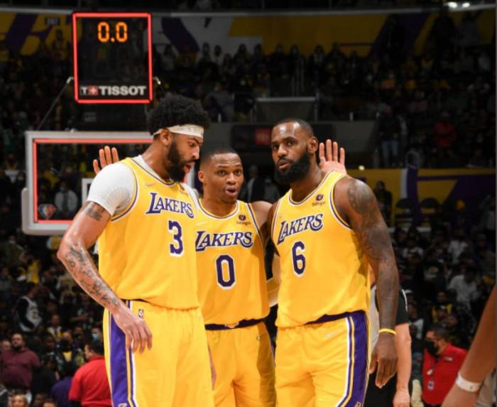 揭秘湖人三巨头会议内幕！彼此承诺并发誓一起夺冠 威少从未申请离队