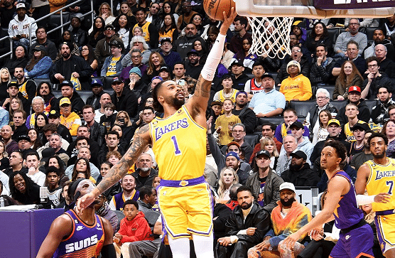 胜不足喜！湖人重返西部前十，最后9场生死考验，决定赛季命运