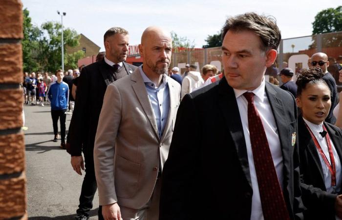 滕哈格暗示曼联一位置待加强！曼城卖人收入1.6亿，曼联仅2000万