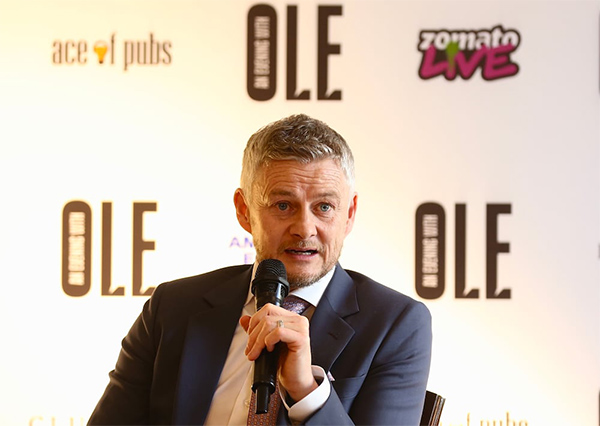 索帅效仿穆帅称带曼联拿亚军是成就！自曝半场得知下课，怒斥球员放弃