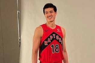 渡边雄太在日本的球衣销量排名第一 库里第二