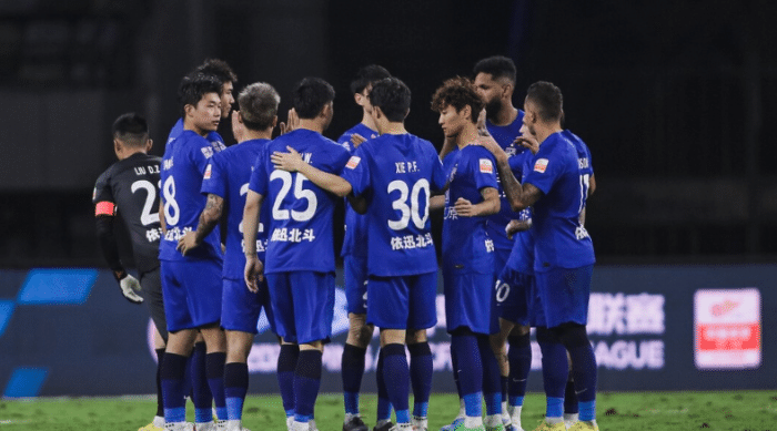 中超冠军队离开降级区，3巨头做嫁衣，5连冠缺金靴