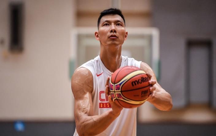 易建联特训引复出猜测 广东男篮盼其驰援？