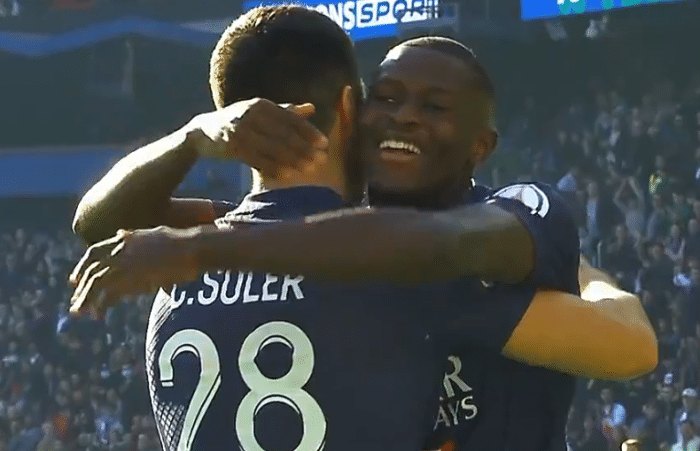 7天后世界杯见！巴黎3：0领先，梅西拉莫斯内马尔被换下场