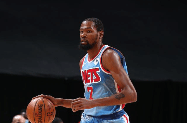 欧文惭愧吗？杜兰特轰34分造逆转，赛后透露计划：要打背靠背