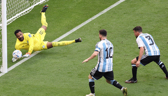 门神之夜！沙特狙击梅西，奥乔亚神扑莱万点球，前国足门将解读