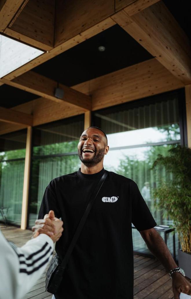 德国队号码公布：穆西亚拉获10号，特尔施特根担纲1号