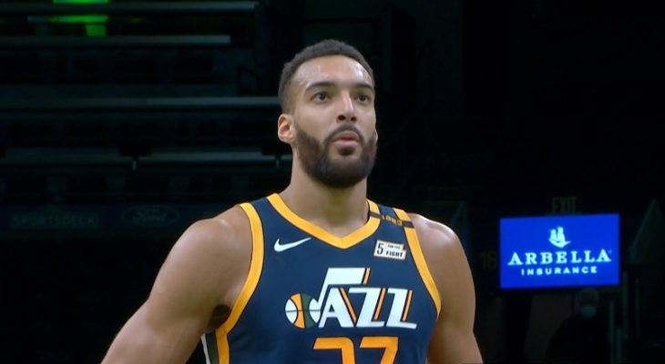 戈贝尔：最后剩7分钟才知盖帽数 没想过拿盖帽三双