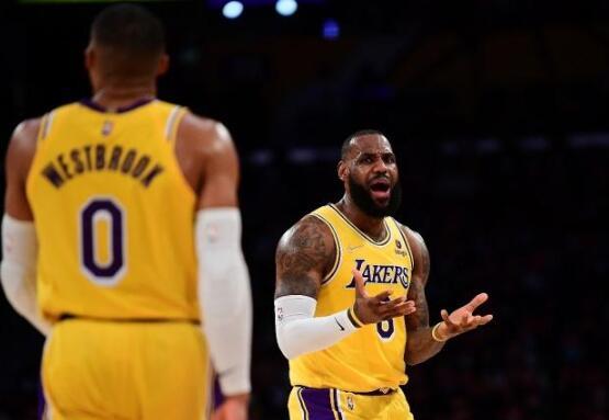 又一交易方案出炉，2换4！湖人动威少太难，冤大头恐不买账