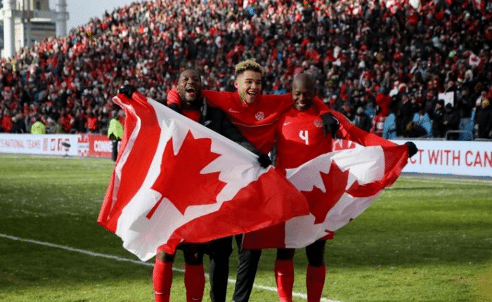 时隔36年重返世界杯！无心之举，却引自家球员不满！